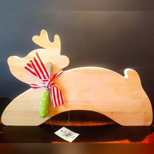 NWT Mudpie Charcuterie Cutting Board W/ Spreader